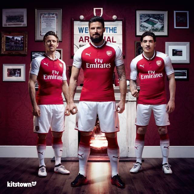 赵丽娜：走了70所学校，女孩踢球屈指可数；想让女孩踢球普及（赵丽娜：走访70所学校女足稀少，呼吁让女孩踢球更普及）